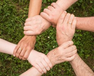 Read more about the article Jak przygotować się na zamieszkanie z rodzicami partnera/partnerki?